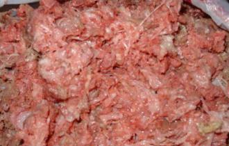 Фарш мясной (мясо обрезь, рубец, лёгкое)