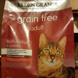 Фото корма Arden Grange Adult Cat All Breeds with normal activity level Fresh Chicken & Potato Grain Free Hypoallergenic