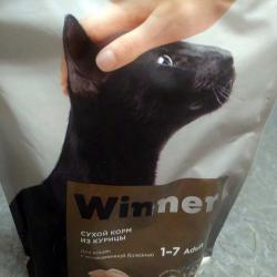 Фото корма Winner Cat Adult «Из курицы для кошек с мочекаменной болезнью»