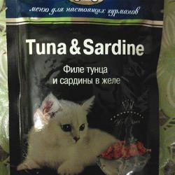 Фото консервированного корма Джина в желе с филе тунца и сардинами