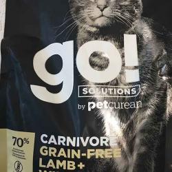 Фото упаковки корма GO! Solutions Carnivore Lamb + Wild Boar Recipe Grain Free for cats of all life stages
