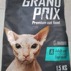 Фото сухого полнорационного корма «Гран-при» с кроликом и рисом для взрослых стерилизованных кошек и кастрированных котов