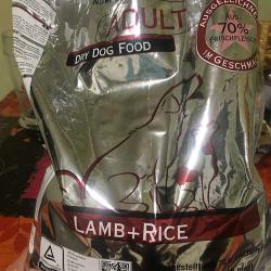 Фото сухого полнорационного корма Платинум с ягнёнком и рисом для взрослых собак
